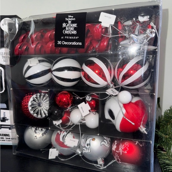 Nightmare Before Christmas Wreath and Train Set - Picture 6 of 8